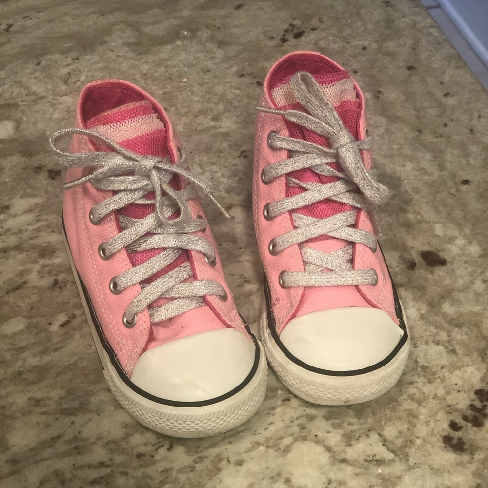 Pink high top converse infants size 8